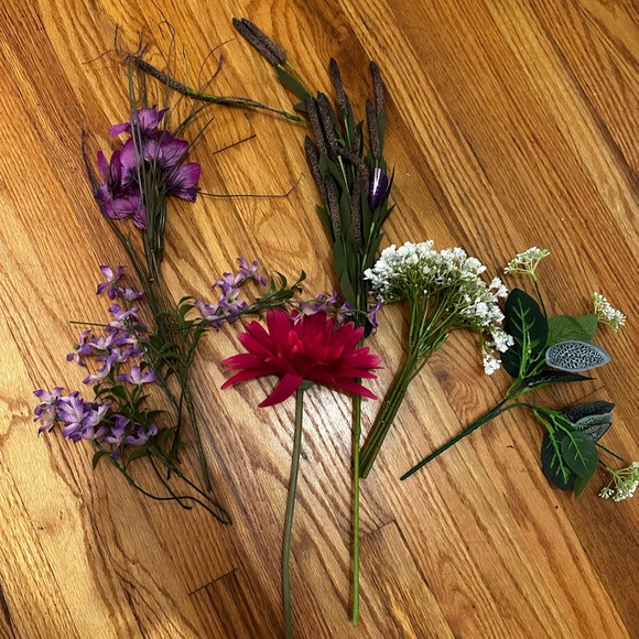 Elegant Floral Arrangement with Purple, Red, and White Accents - Picture 1 of 1
